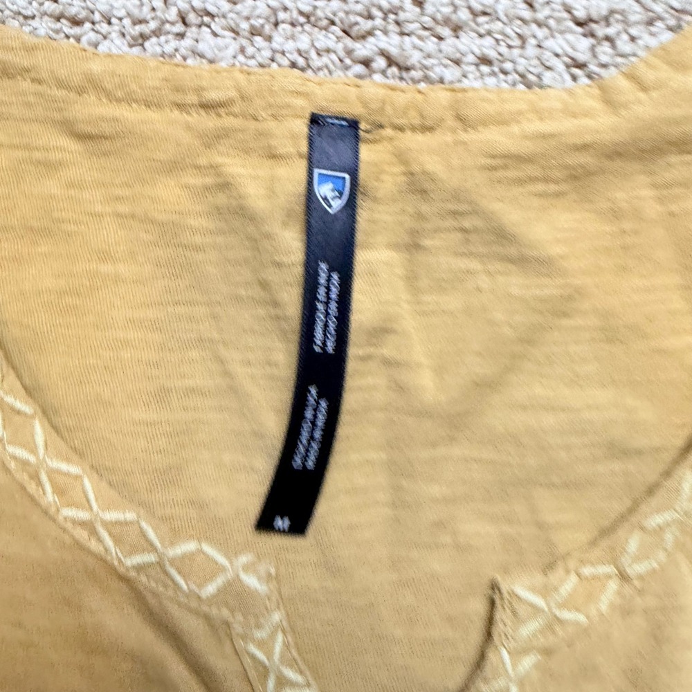 Kuhl Womens Mustard Yellow Embroidered V-Neck Sleeveless Slub Jersey Top Size M - Picture 3 of 8